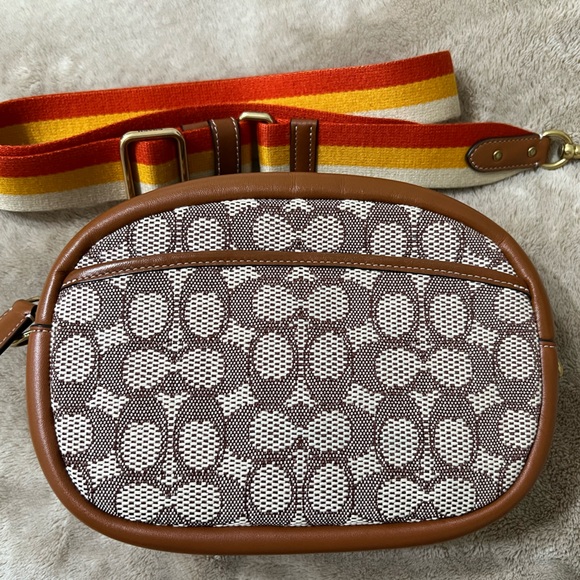 Coach camera bag - Picture 2 of 4